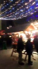 Грузовик врезался в толпу на рождественском рынке в Берлине