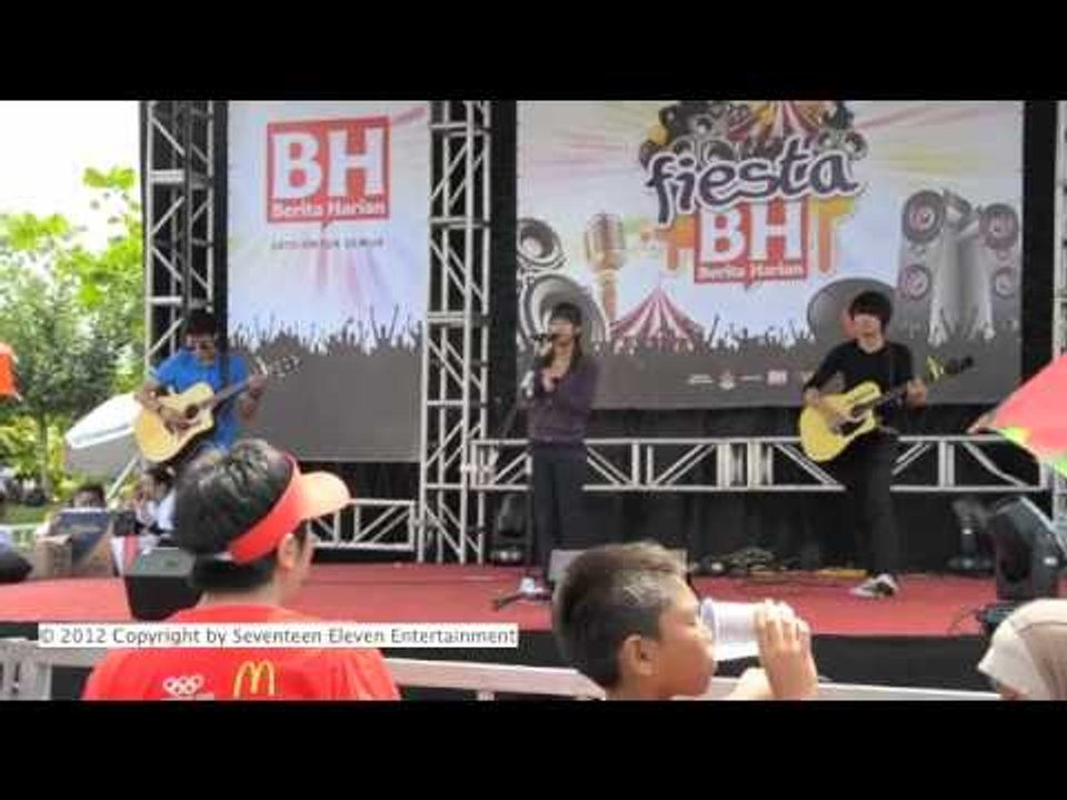 iamNEETA - Rolling in The Deep (cover) | Live at Fietsa Berita Harian.m4v
