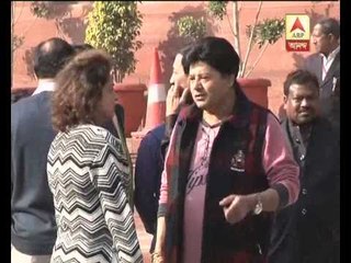 oppositions, including TMC, Congress, members Protest against sadhvi's comment, CPM not participate