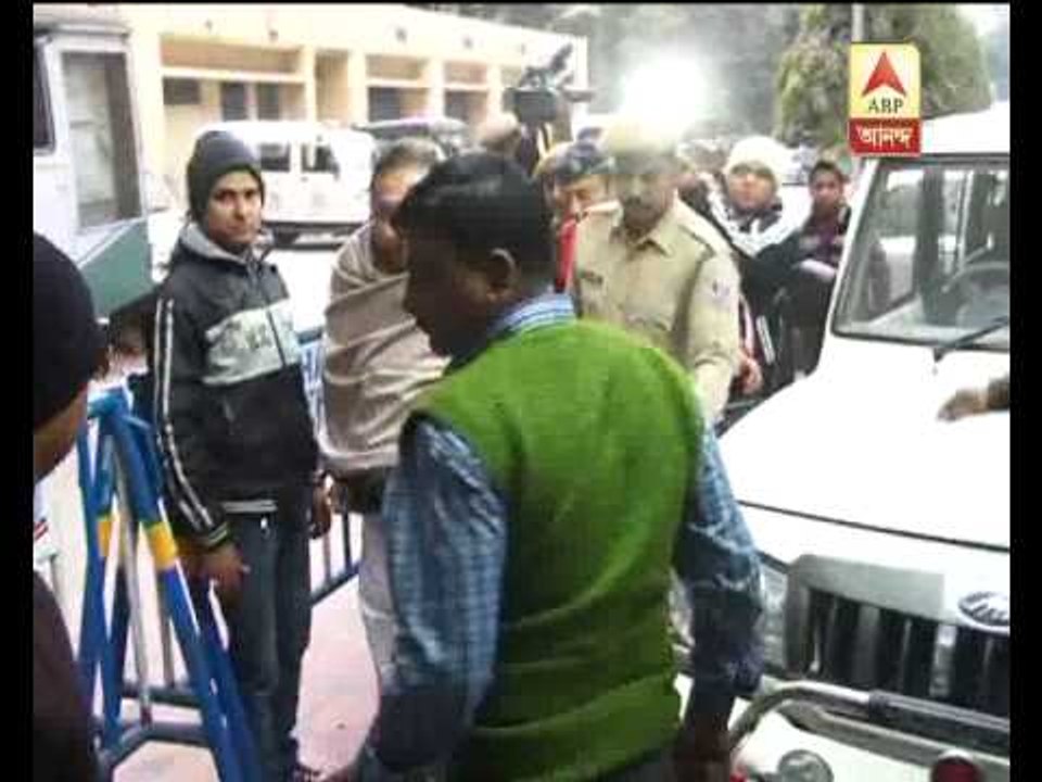 madan mitra was  taken to CBI office at cgo com...