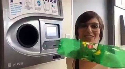 Na Alemanha cada garrafa tem um valor Vocee devolve e recebe o valor pago Po