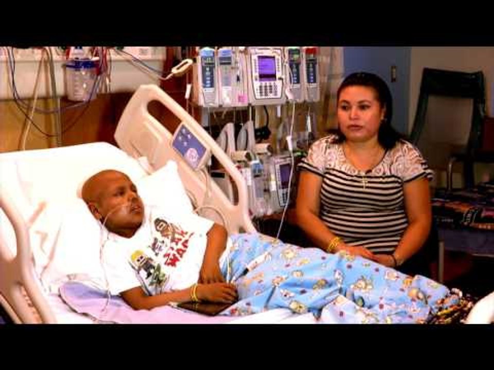 Leucemia y tumores cancerosos son el mal que aqueja a Javier