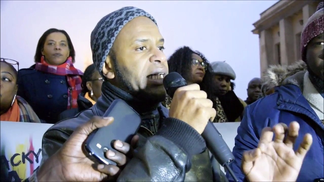 Visite de Macky Sall à Paris : Des Sénégalais dénoncent la mainmise de France sur les ressources du pays