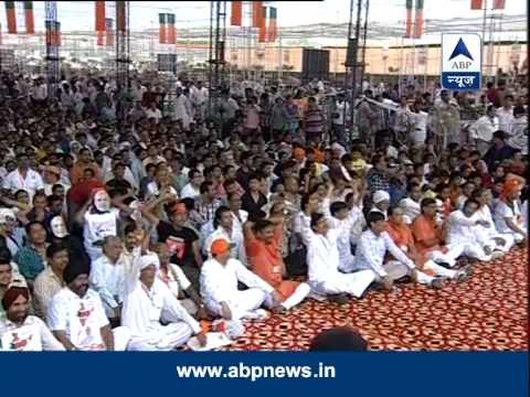 Crowds gather at venue of Modi's rally in Delhi
