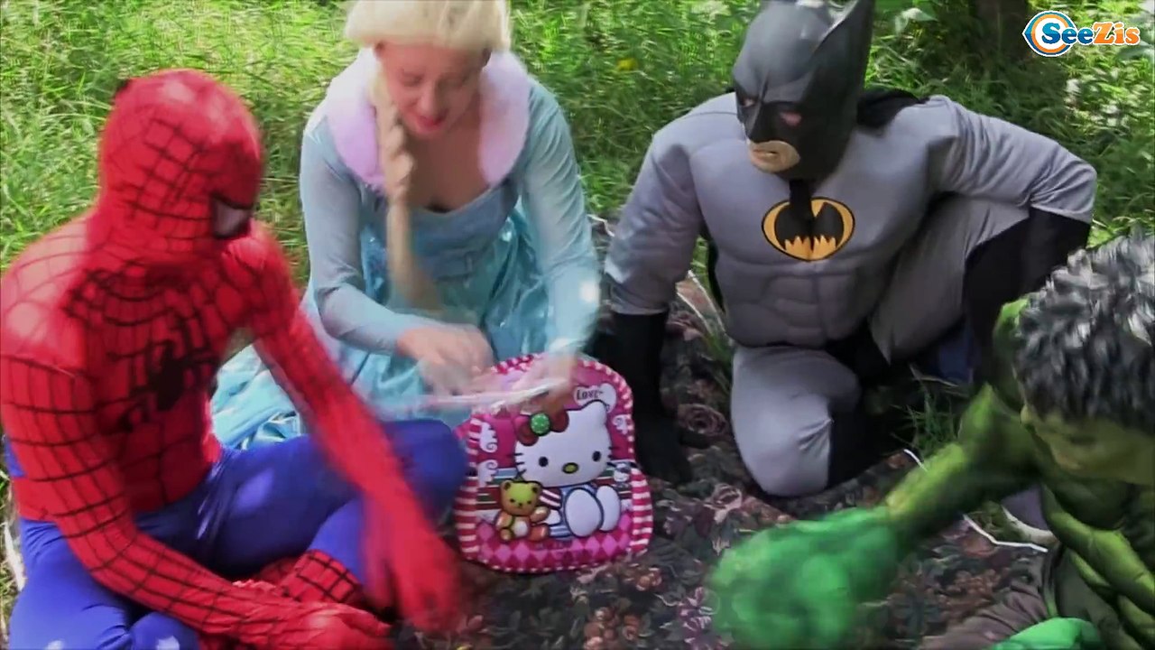 Frozen Elsa GOES BLIND!! w/ Spiderman Baby Maleficent Princess Anna! Superhero Fun IRL