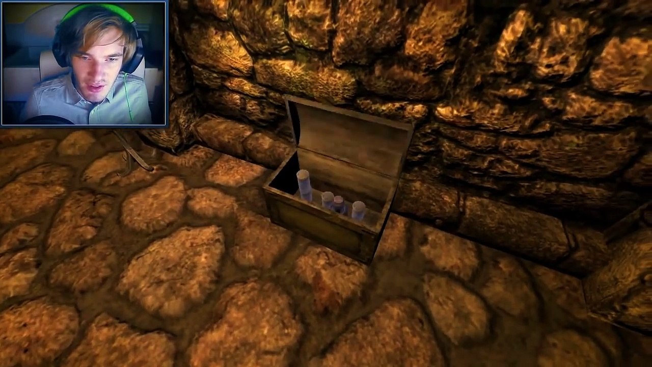 JUMPING OUT OF MY CHAIR! - Amnesia  Custom Story - Lost The Lights - Part 5