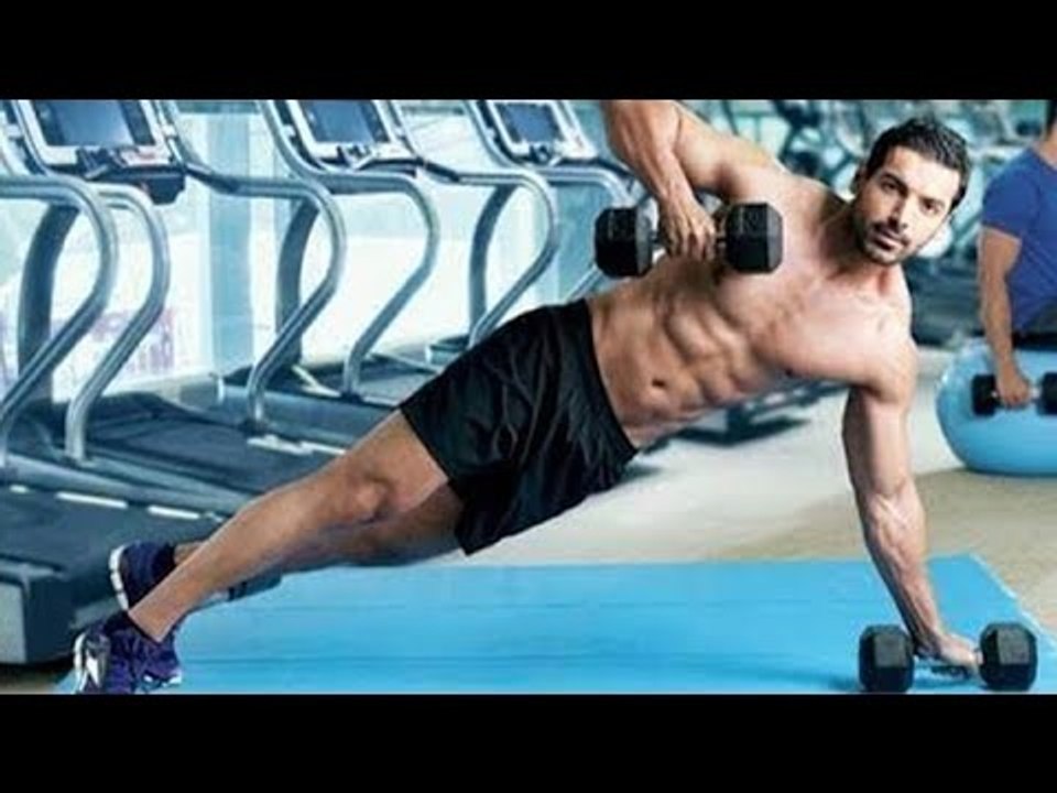 John Abraham's Photoshoot For Dabboo Ratnani's 2015 Calendar | Behind The Scenes