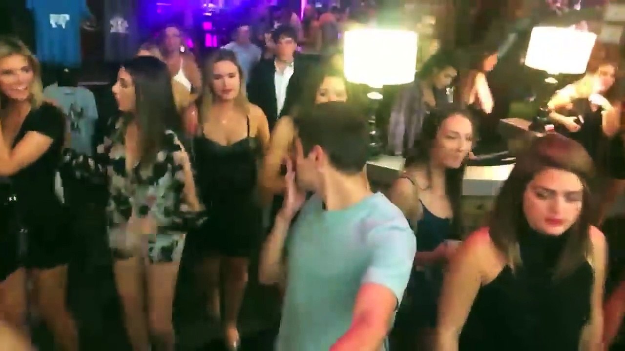 NEW Kissing Prank EXTREME - NAUGHTY KISSING - Top Summer Kissing Pranks - Prank Invasion Media