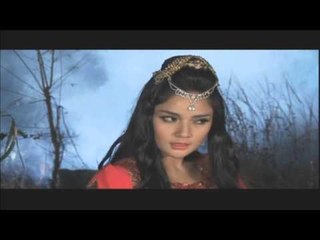 Ricky Harun, Fitri Ayu dan Nina Zatulini Memperlihatkan Isi Mobil - Halo Selebriti 01/10/2015