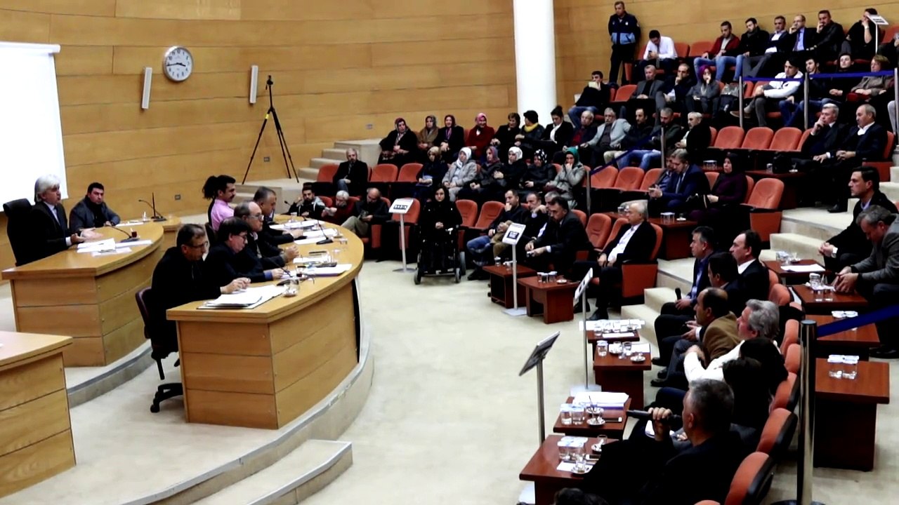 Akhisar Belediye Başkanı Salih Hızlı Stadyum ile ilgili son gelişmeler hakkında bilgiler verdi