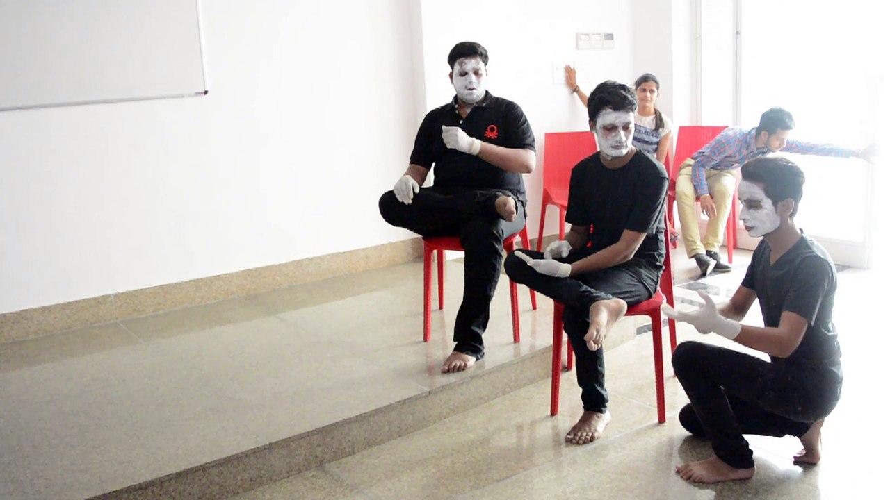 Best college Drama Act on "Don't waste Food" by RNBian's