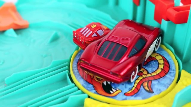 Shark Attack Lightning McQueen Disney Cars Family Vacation Micro Drifters Cars Sally Sharkbite Bay