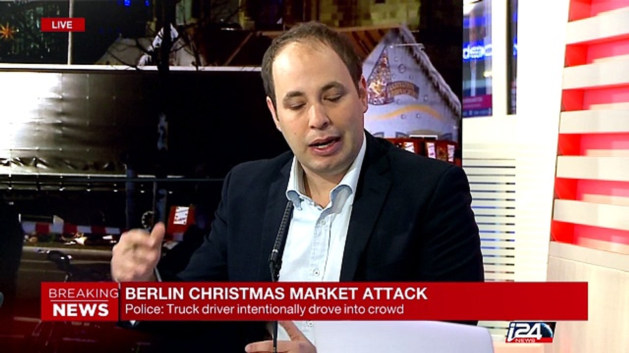 Breaking News : Berlin Christmas market attack - 12/20/2016
