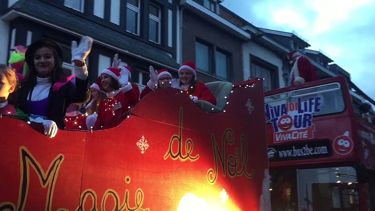 Malmedy: la parade de Noël Viva for Life