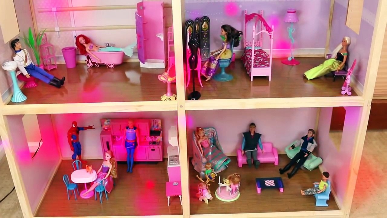 Barbie Dollhouse Frozen Elsa & Anna Dolls Mansion Dollhouse Spiderman Ariel Merman DisneyCarToys