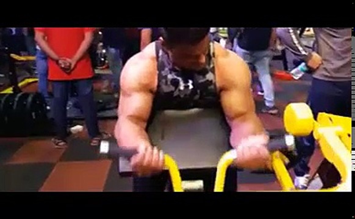 Indian Bodybuilders Doing Workout At IHFF Sheru Classic 2016 Mumbai India