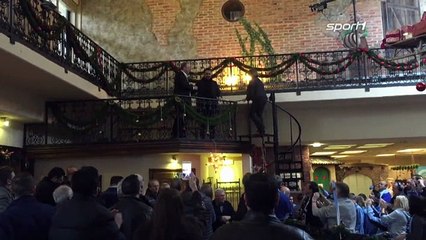 Taraftarlar Pereira'yı böyle karşıladı