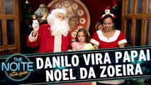 Danilo vira Papai Noel de shopping e zoa crianças