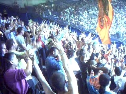 PSG OM 2007 ALLEZ MARSEILLAIS ! PARCAGE MET LE FEU AU PARC