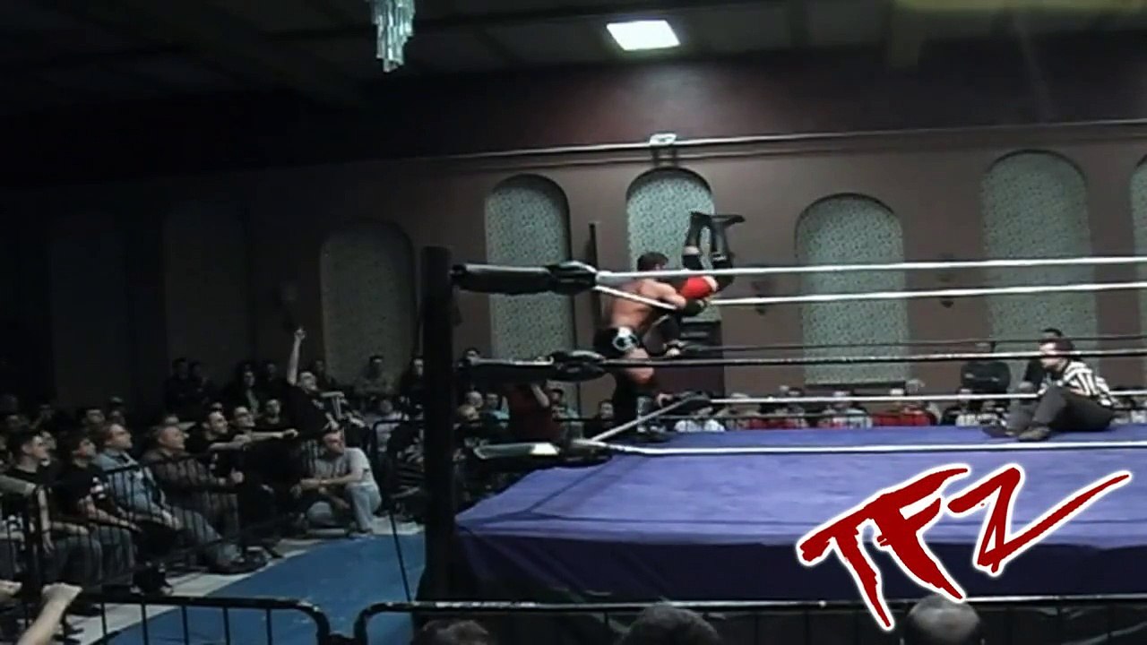 Bad on the knees Kevin Steen taking a styles clash - wrestling