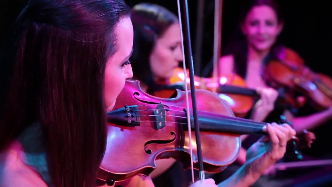 String quartet -  Pachelbel Bruno Mars thousand Years Christina Perry