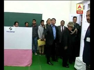 president Pranab Mukherjee visits delhi polling booth