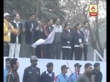 city mob celebrates kolkata marathon