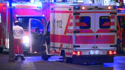 Portão de Brandenburgo lembra vítimas de atentado