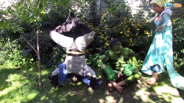 HALLOWEEN PRANK! w/ Spiderman Frozen Elsa Hulk Pink Spidergirl & Black Spiderman! Superhero IRL