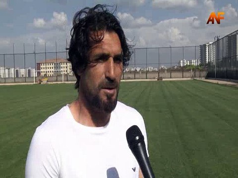 Kendisinden bir süredir haber alınamayan Amedsporun tecrübeli futbolcusu Şehmus Özerin trafik kazasında öldüğü öğrenildi