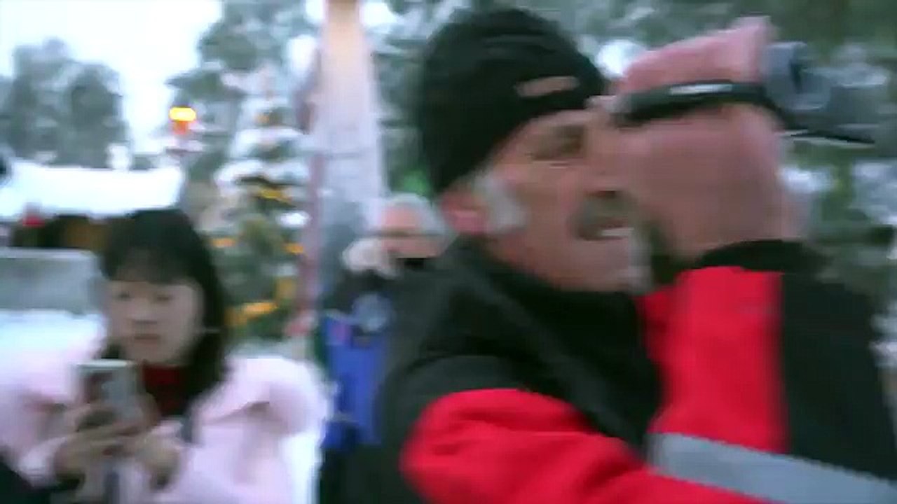 Гигантский дрон, способный поднять человека. Нереально крутое катание на сноуборде