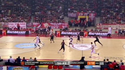 Patrick Young's Impressive Block - Olympiacos – Zrvena Zvezda – 20.12.2016 SUHD