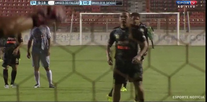 Amigos Falcão vs Amigos Wesley 1-1 Safadão Gol de W. Safadão Jogo Beneficente 20-12-2016 (HD)