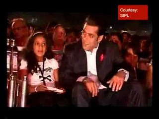 Salman Khan bumps into Aishwarya Rai