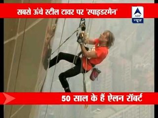 French 'Spiderman' climbs skyscraper in China