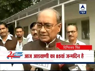 On LK Advani's birthday, Russian Ambassador touches his feet