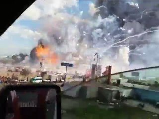 মেক্সিকোয় আতশবাজির মার্কেটে বিস্ফোরণে নিহত ২৭