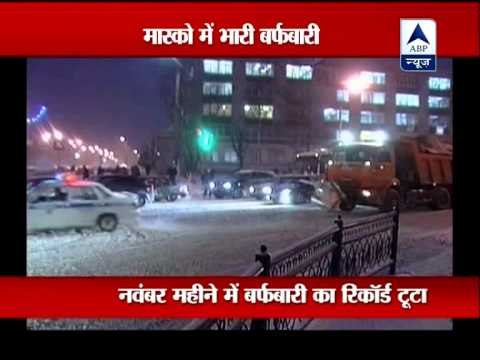 Moscow snow storm disrupts flights, wreaks havoc on roads