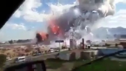 At least 26 dead in Mexico fireworks market blast