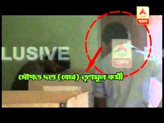 TMC worker allegedly monitors voting inside a booth of Salepur in Hoogly