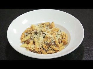 مكرونة بالسبانخ واللحمة المفرومة   | غادة جميل