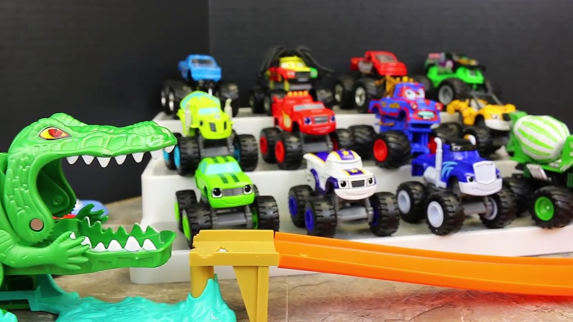 hot wheels gator escape