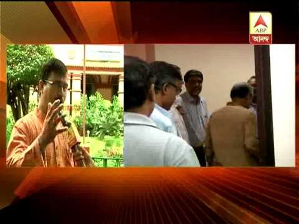 Ex-Juta President raises some questions on the resignation of vc of Jadavpur University.