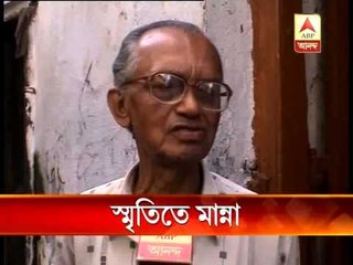 Manna Dey's neighbours in north calcutta mourn the death of the singer.