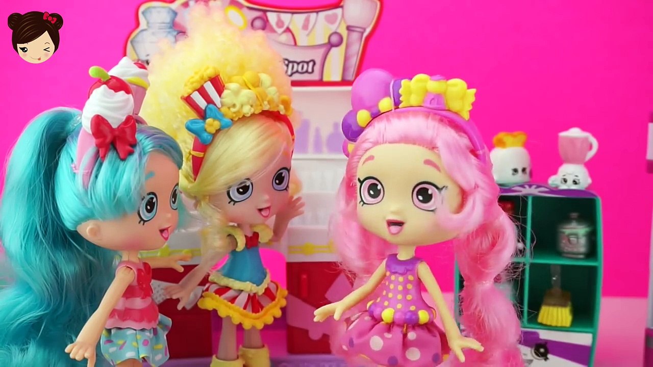 Shopkins 3 Muñecas Shoppie abre caja de 20 juguetes Shopkins