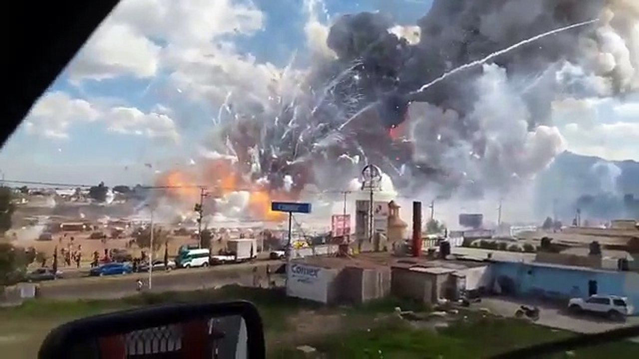 Explota mercado de cohetes de Tultepec 20 Diciembre 2016 Mexico