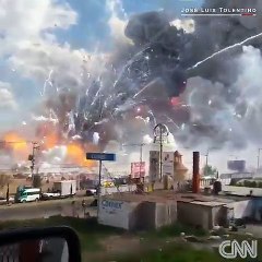 Impactante video de la explosión de una fábrica en México