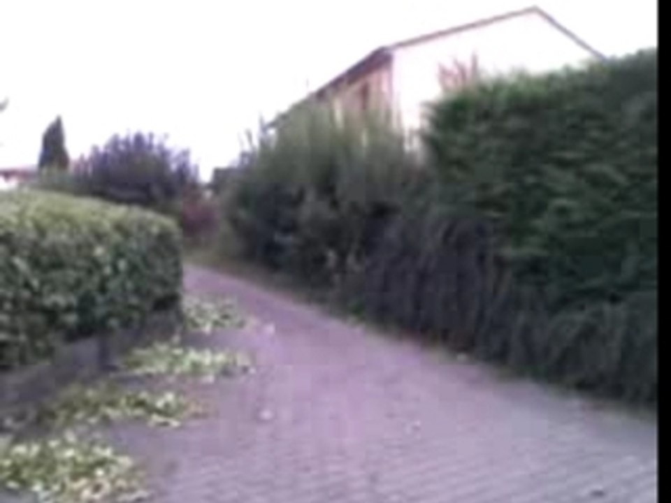 gamel en velo foujasse velo dans le mur