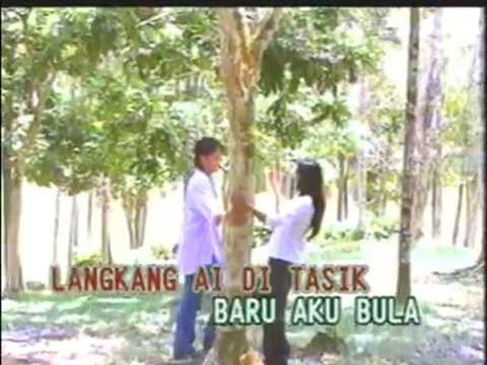 Tua Tetap Enda Beserara - Alice Awis