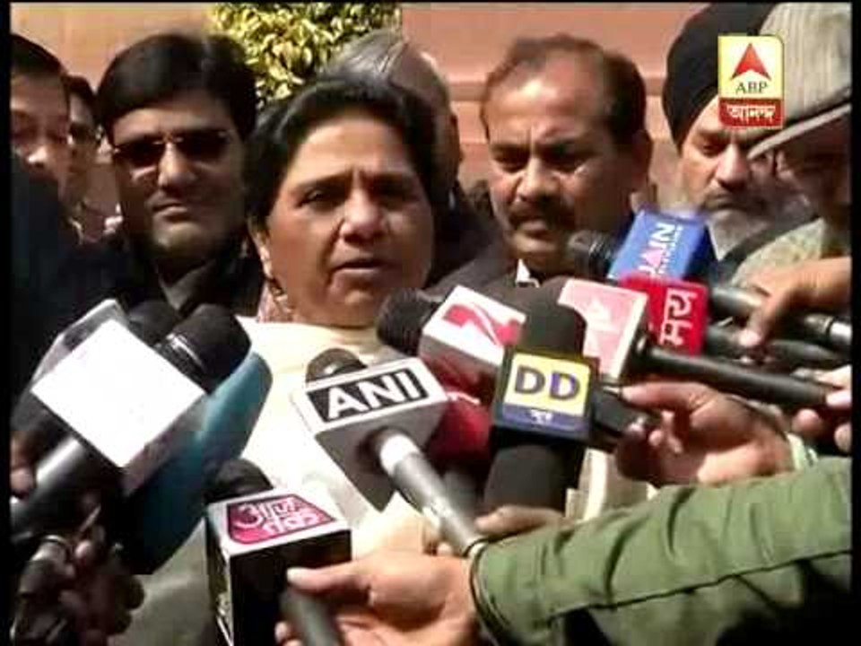 Mayawati slams budget